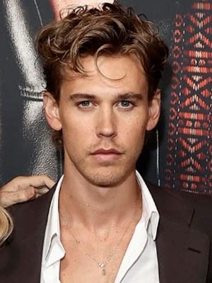 Остин Батлер
Austin Butler
